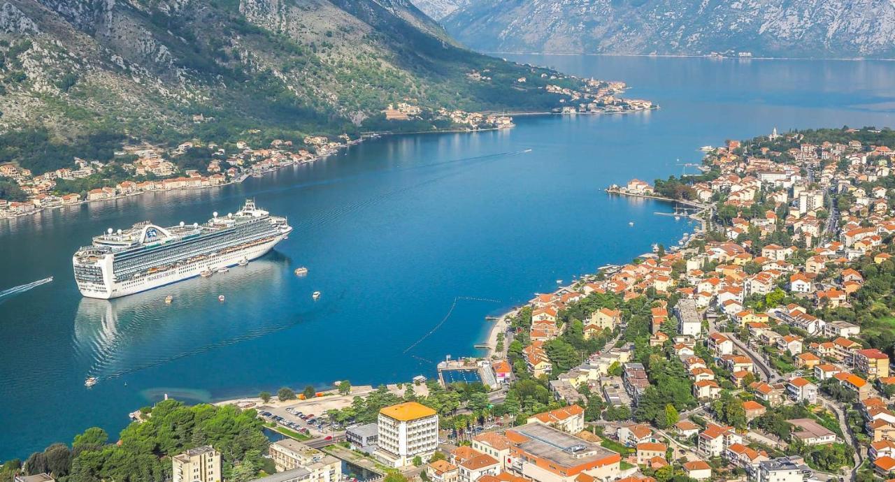 Villa Nikola Kotor Exteriör bild